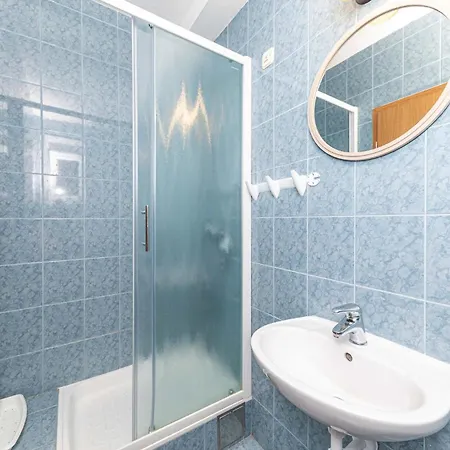 דירה 1 Bedroom Front In סלאטינה