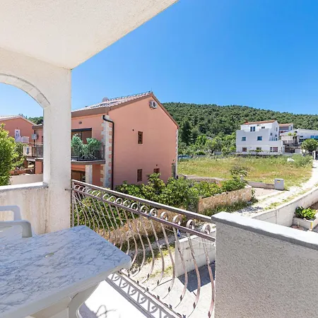 דירה 1 Bedroom Front In *